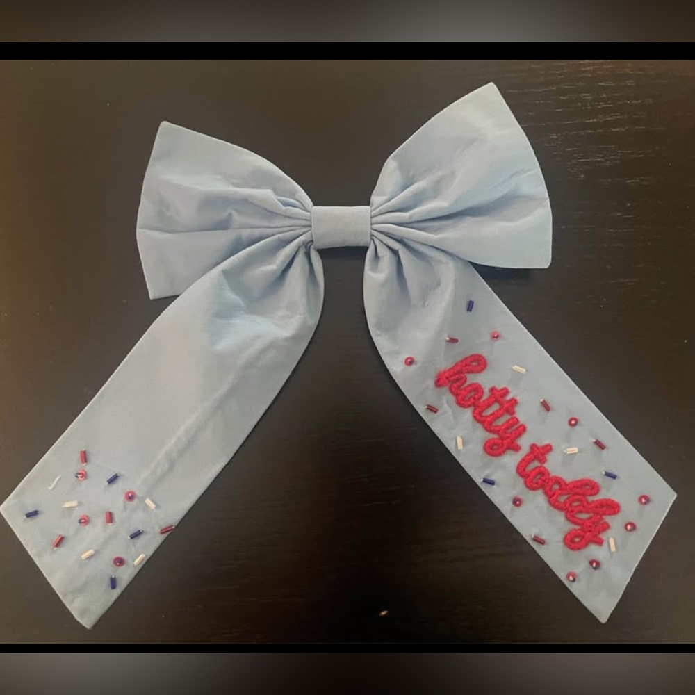 Large Ole Miss Rebels Bow- “Hotty Toddy”